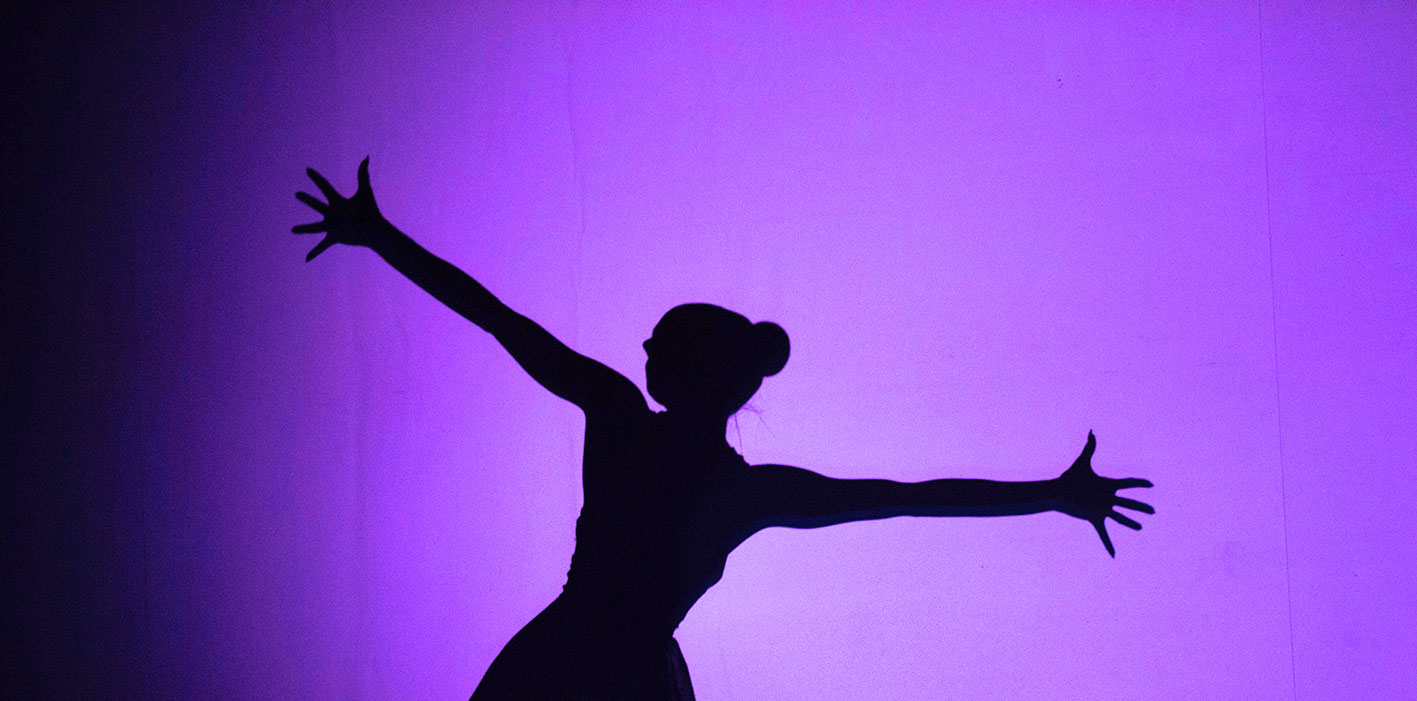Lissy-G-Dance-YesWeCan-Barcelona-City-Ballet-Dance-Company-Emotion-Contemporary-Dance-Solo-Shadow-web.jpg